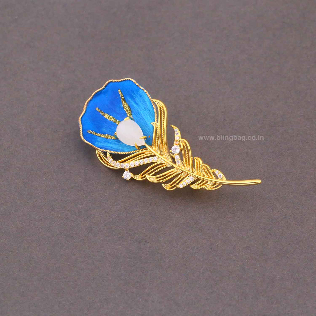 Sky Blue Mora Glint Brooch