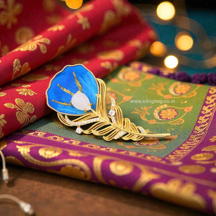 Sky Blue Mora Glint Brooch