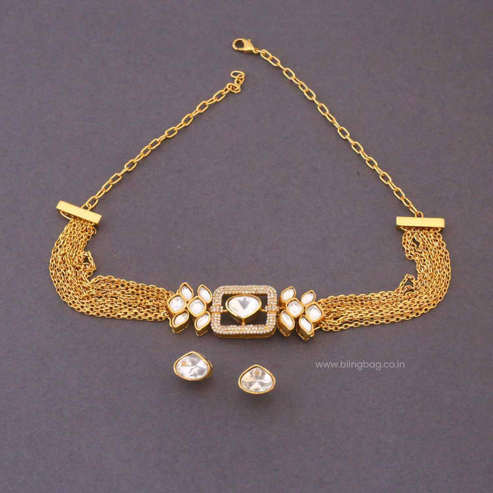 Golden Myraa Antique Jewellery Set