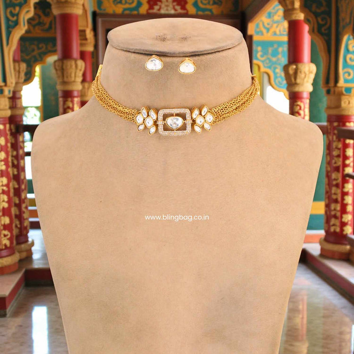 Golden Myraa Antique Jewellery Set