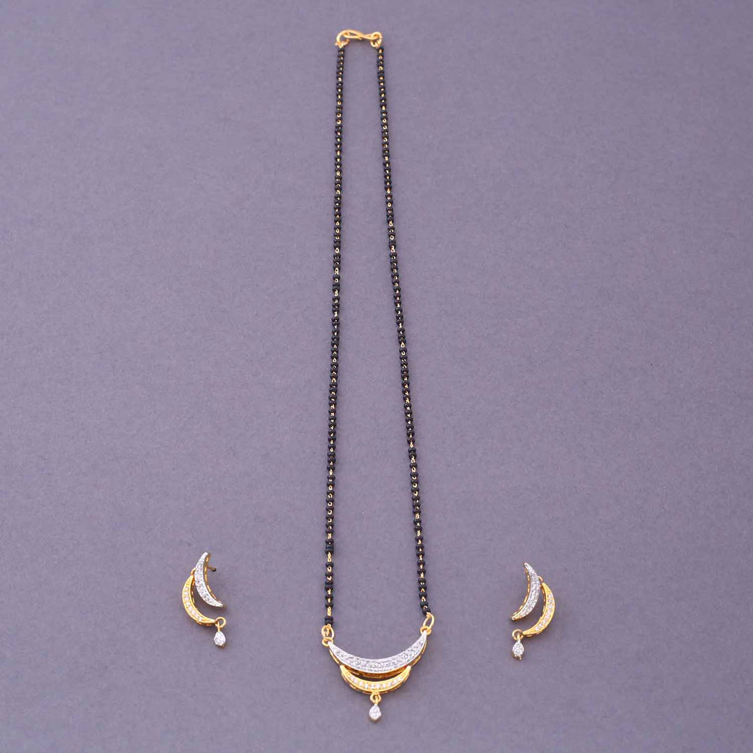 Golden Nacci Mangalsutra Set