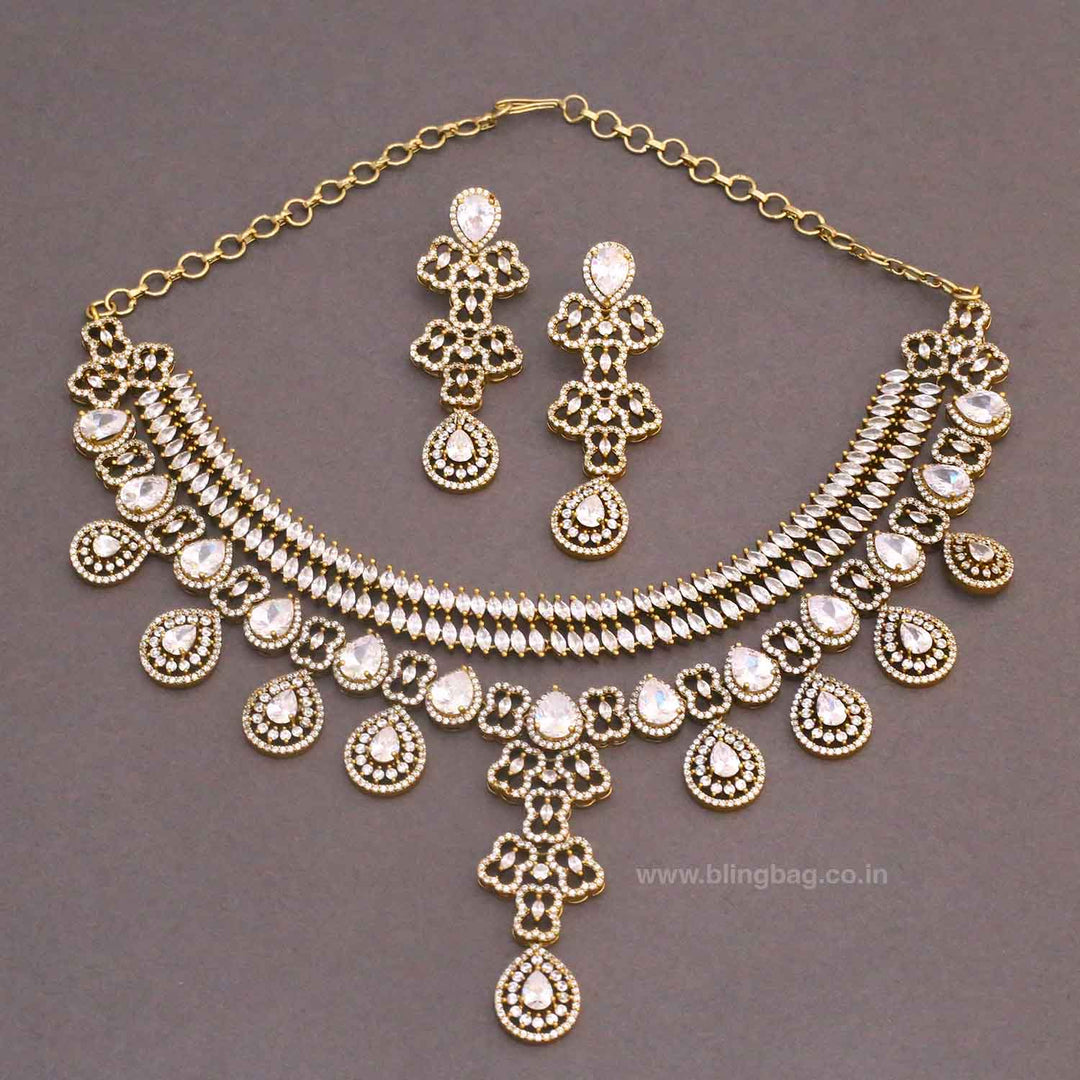 Golden Naeyn Victorian Jewellery Set- New Arrivals