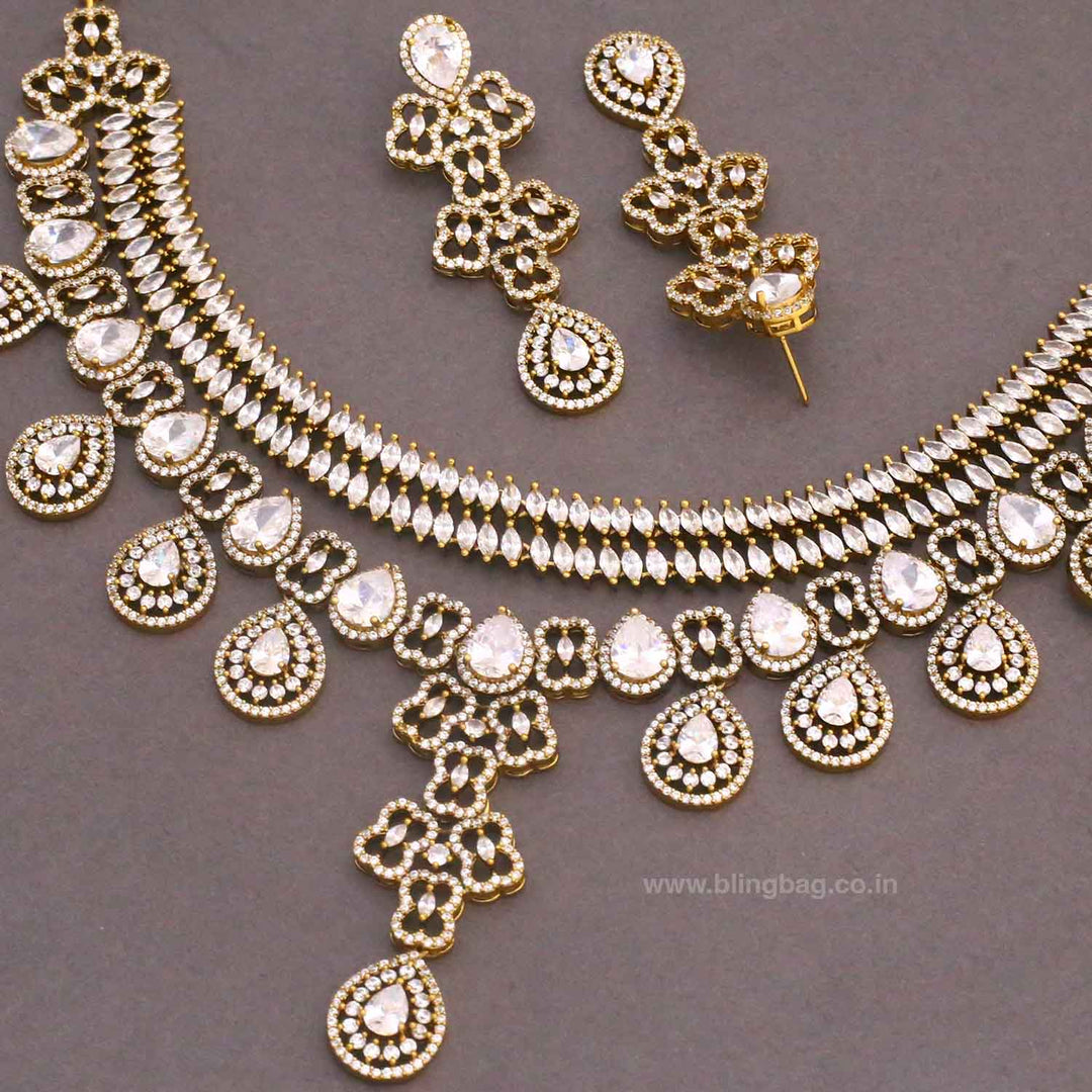 Golden Naeyn Victorian Jewellery Set- New Arrivals