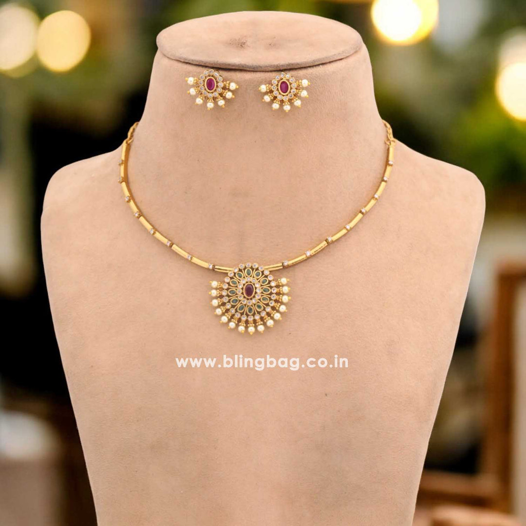 Golden Naruya Hasli Antique Jewellery Set - New Arrival