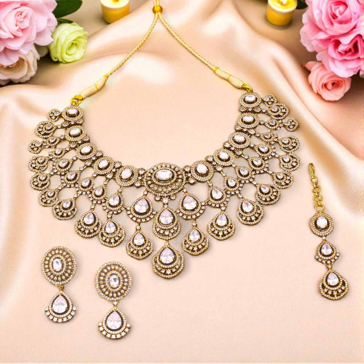 Golden Natalya Victorian Jewellery Set - New Arrival