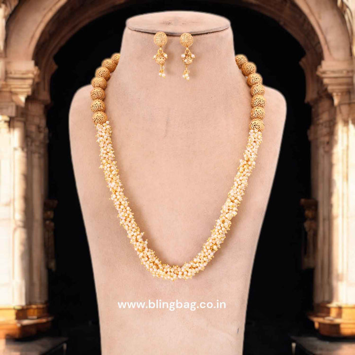 Golden Navleen Antique Jewellery Set - New Arrival