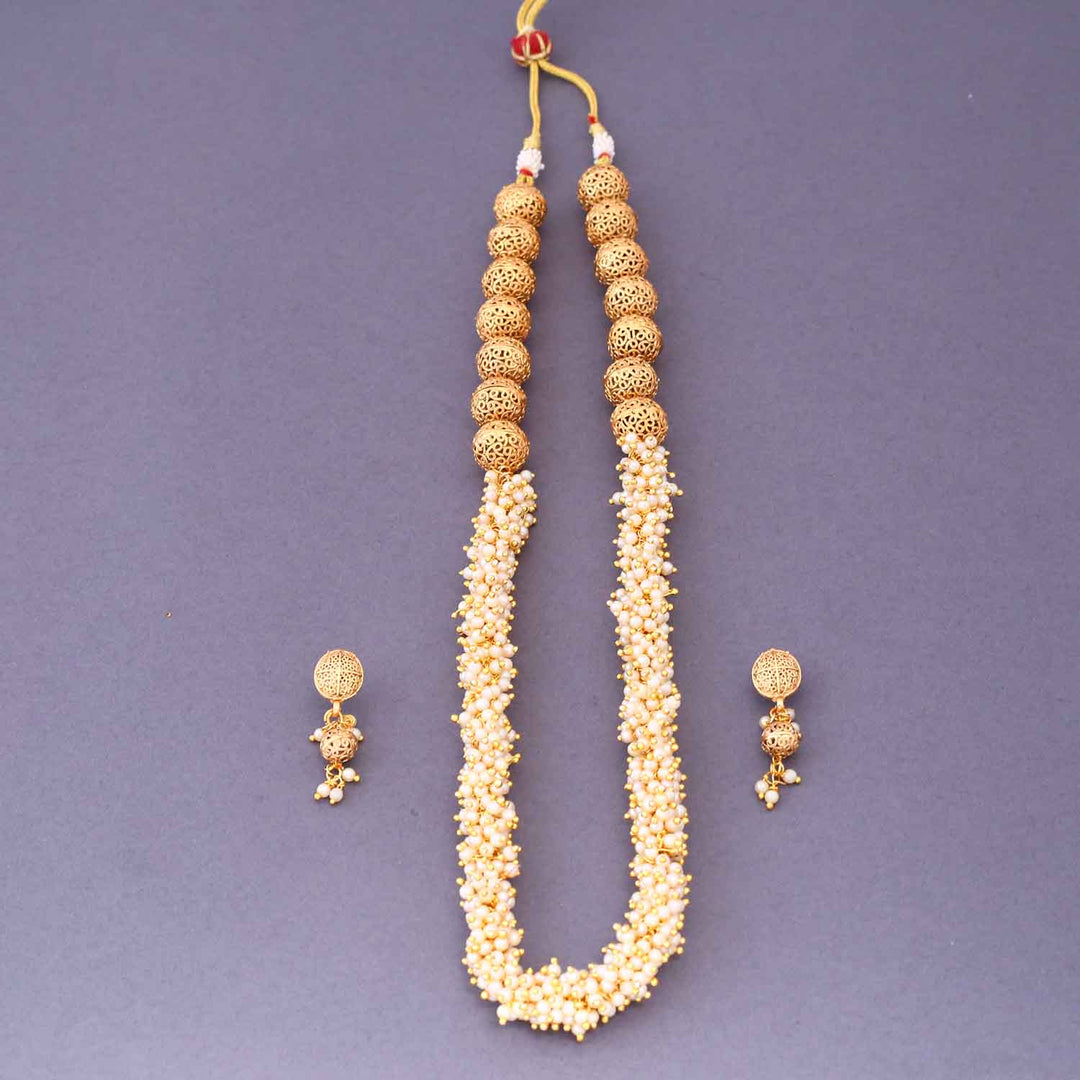 Golden Navleen Antique Jewellery Set - New Arrival