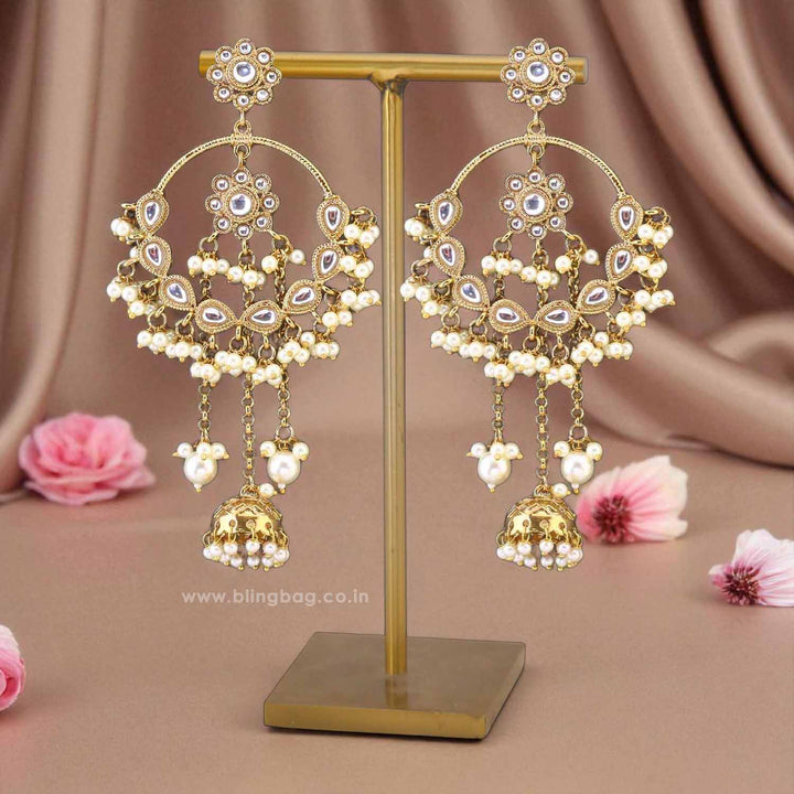 Golden Neeti Chaandbalis