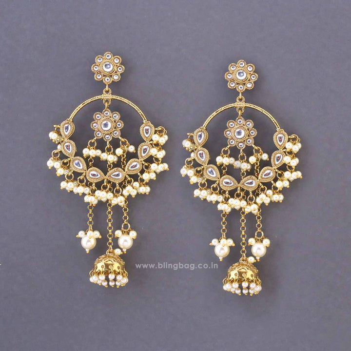 Golden Neeti Chaandbalis