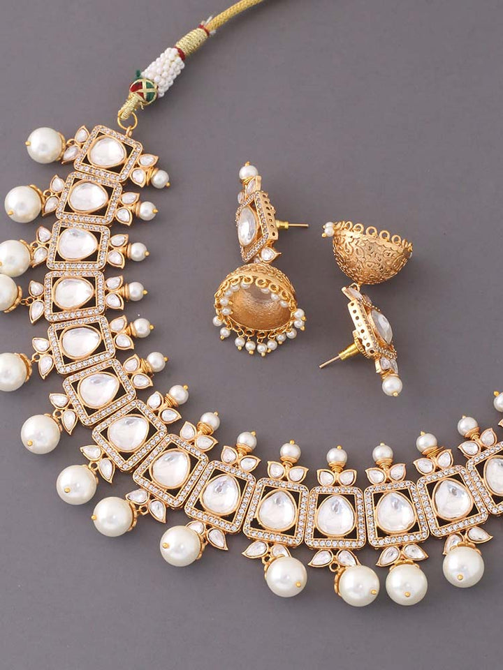 Golden Nicole Jewellery Set