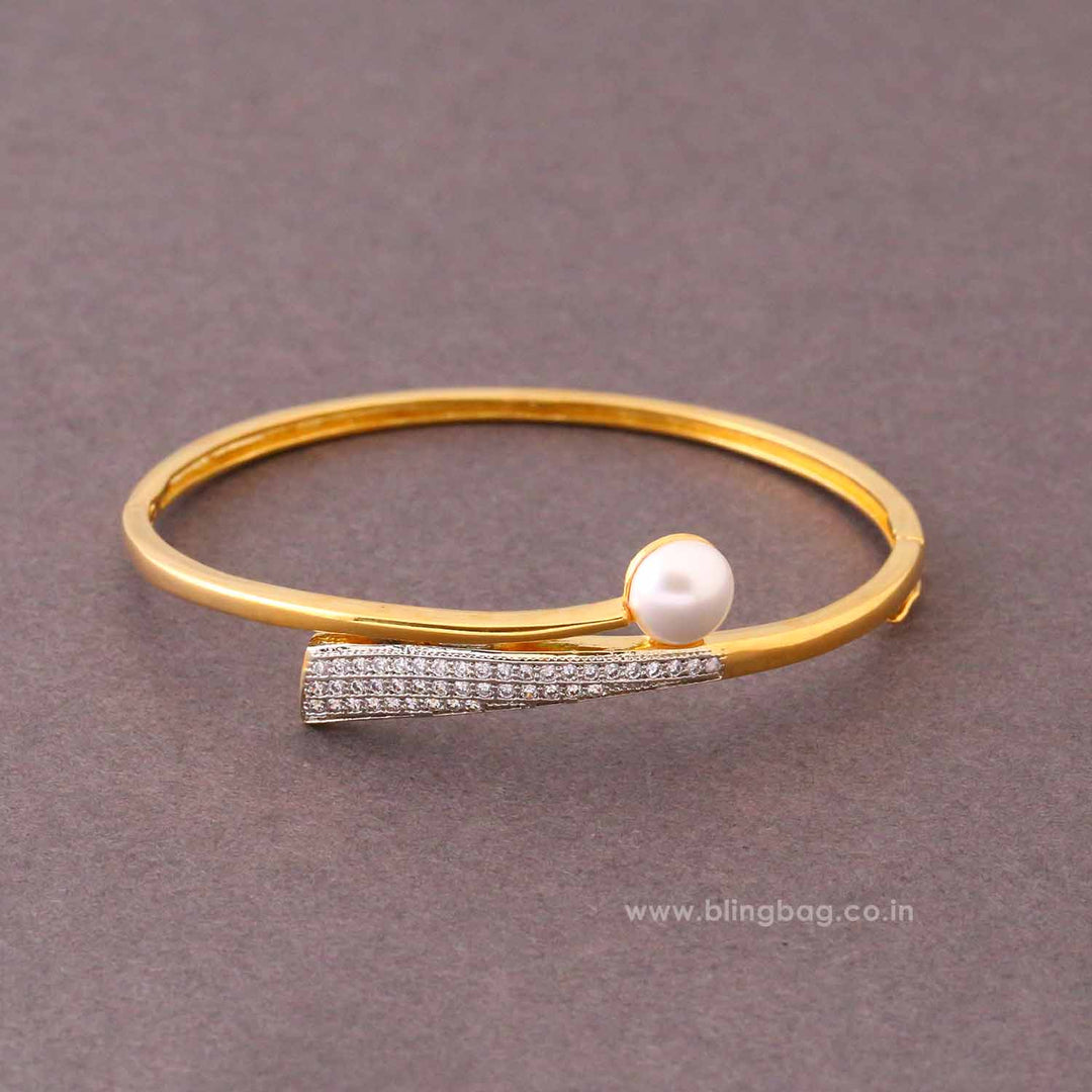 Golden Nina Bracelet
