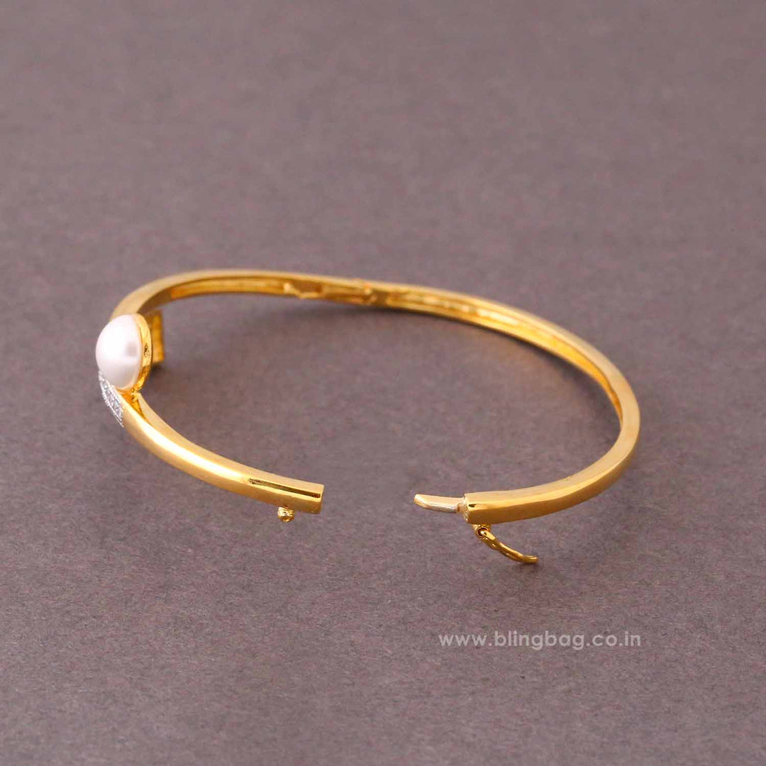 Golden Nina Bracelet