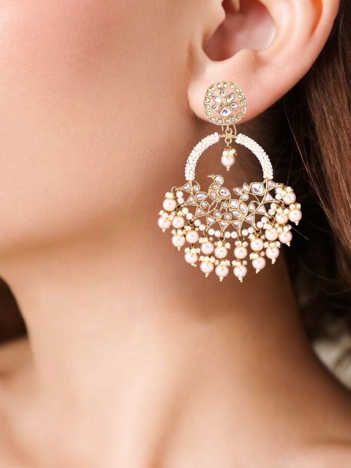 Golden Nishi chandbalis