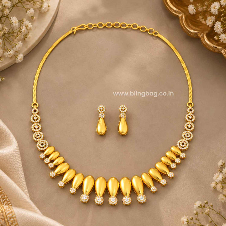 Golden Nivara Antique Jewellery Set- New Arrival