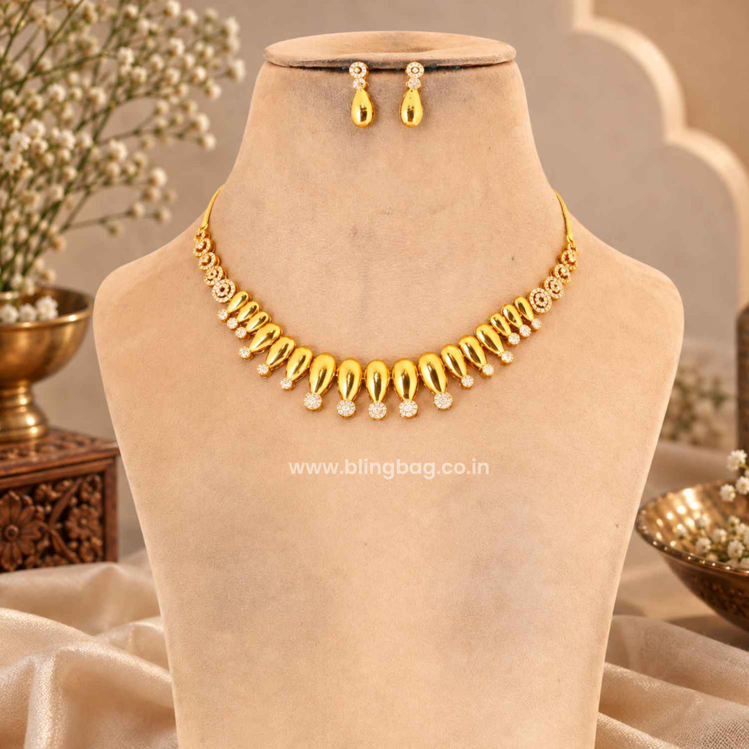 Golden Nivara Antique Jewellery Set- New Arrival