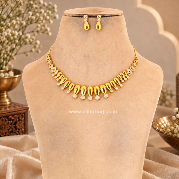 Golden Nivara Antique Jewellery Set- New Arrival