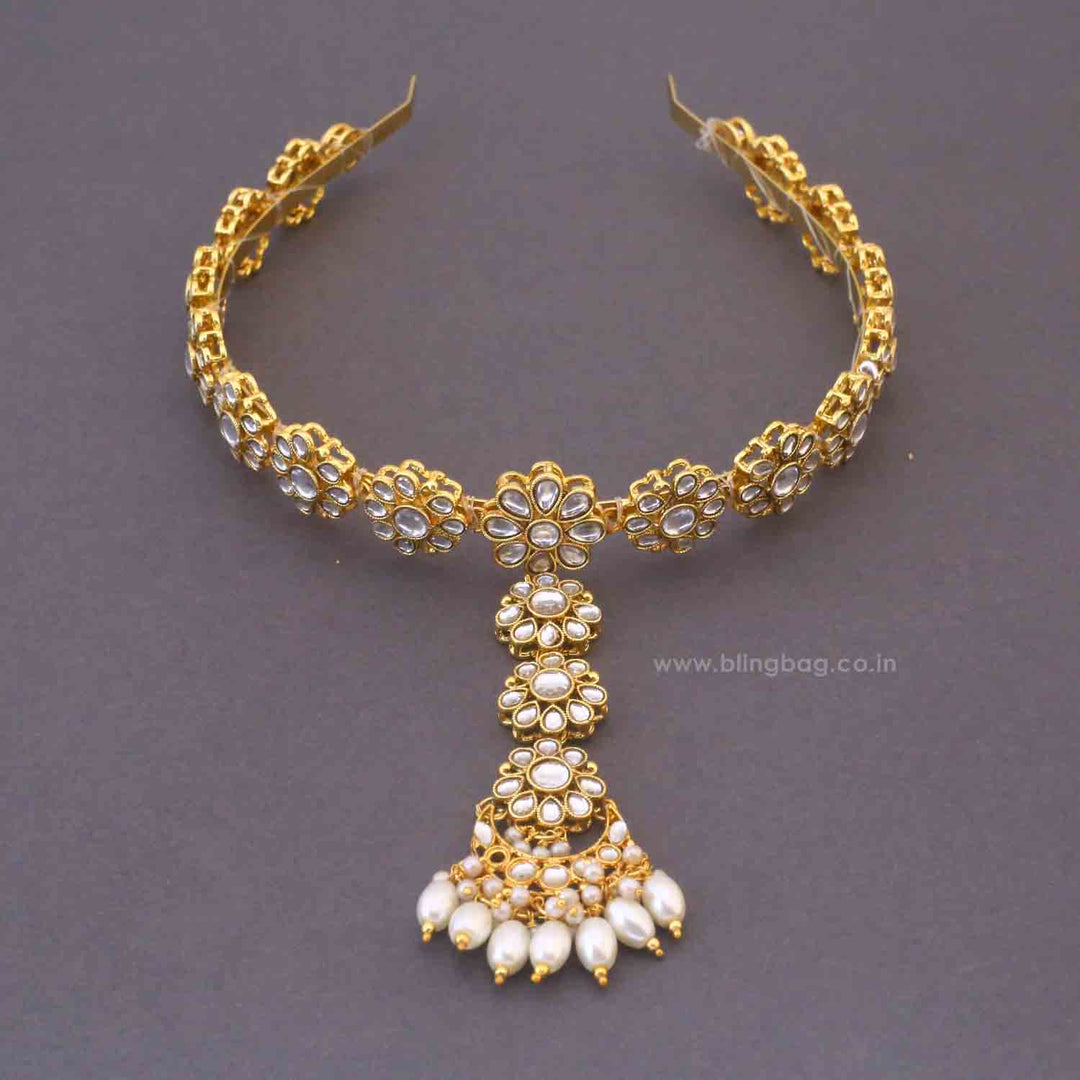 Golden Niyani Hairband With Tikka