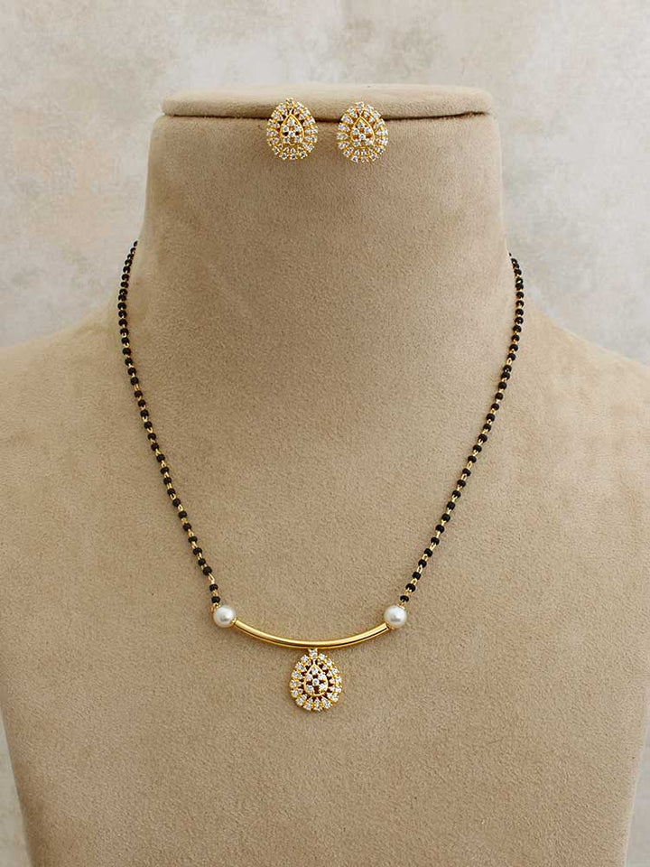 Golden Noemi Mangalsutra Set