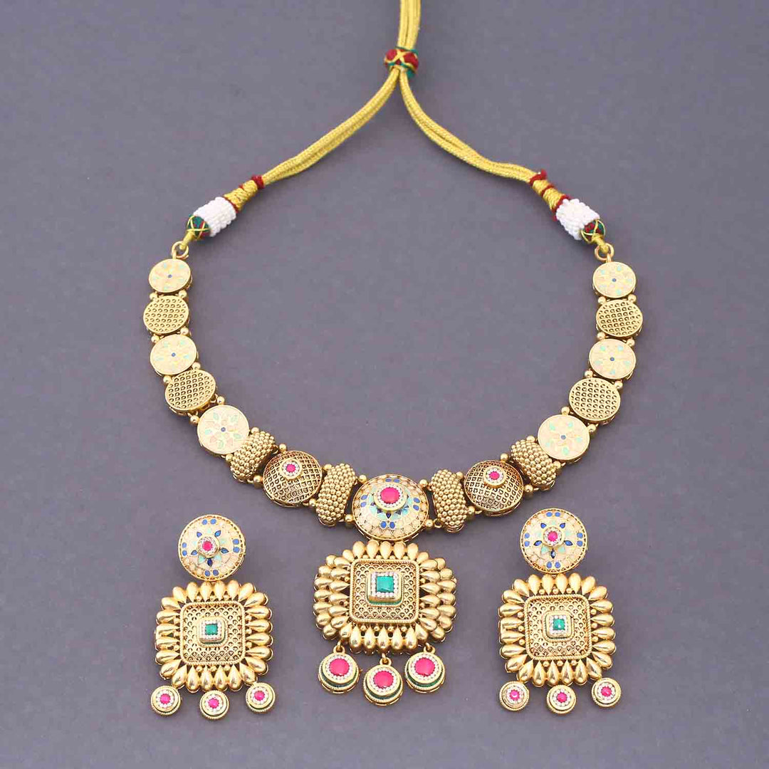 Golden Noorvi Antique Rajwadi Set