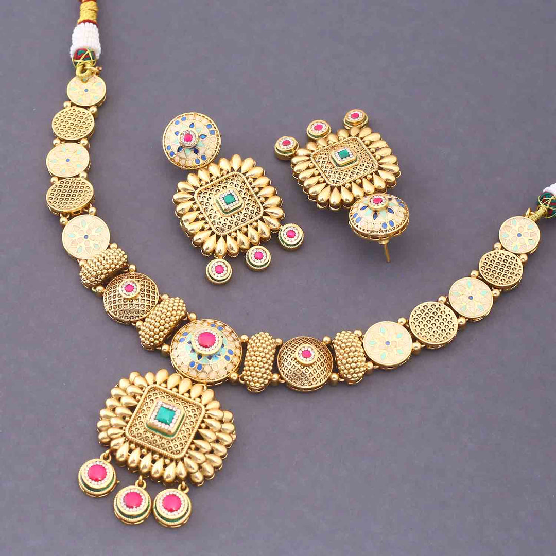 Golden Noorvi Antique Rajwadi Set