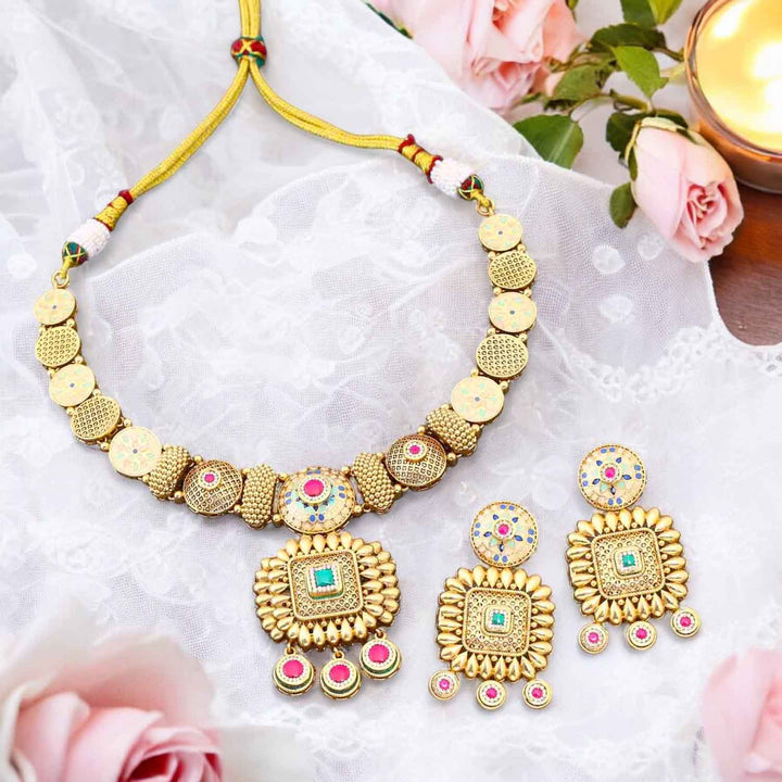 Golden Noorvi Antique Rajwadi Set