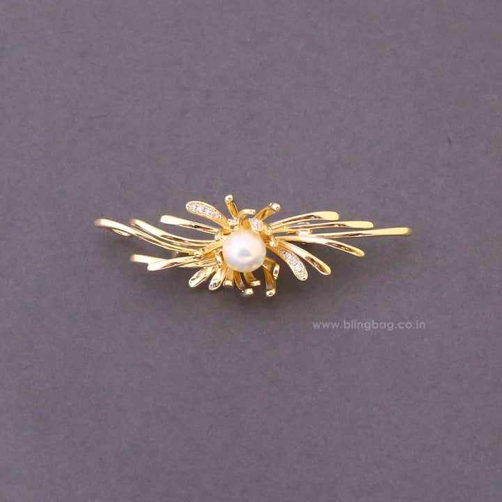 Golden Nova Pearl Brooch