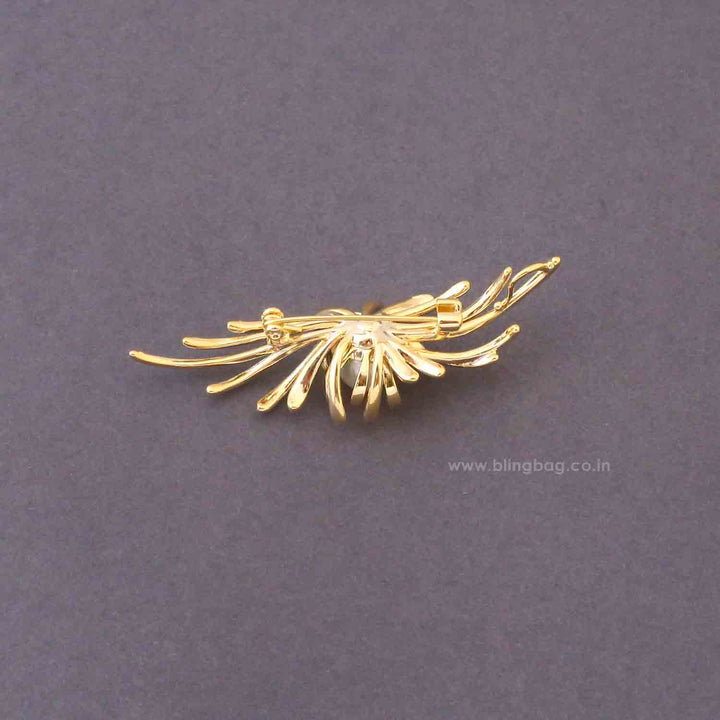 Golden Nova Pearl Brooch