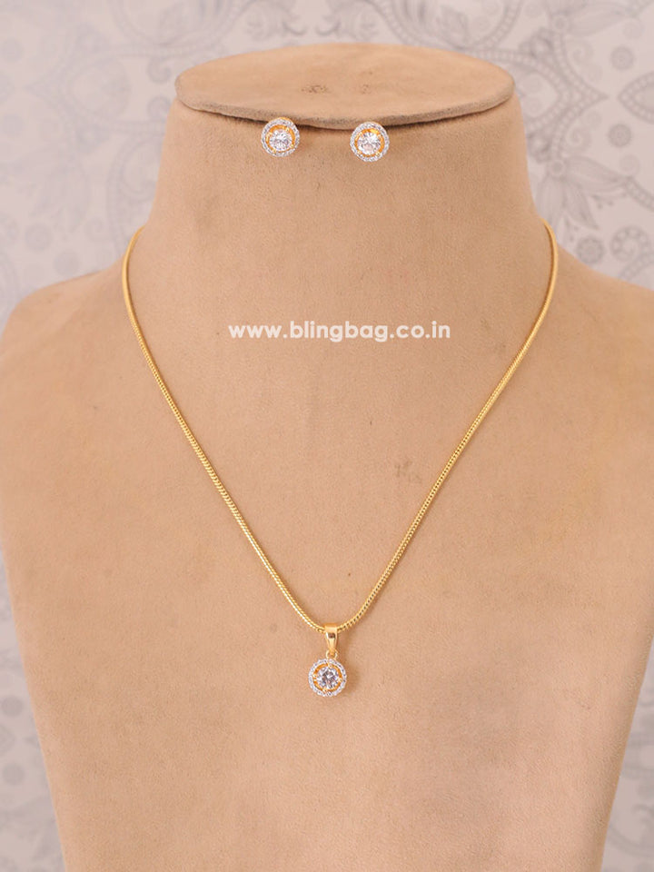 Golden Ola Pendant Set