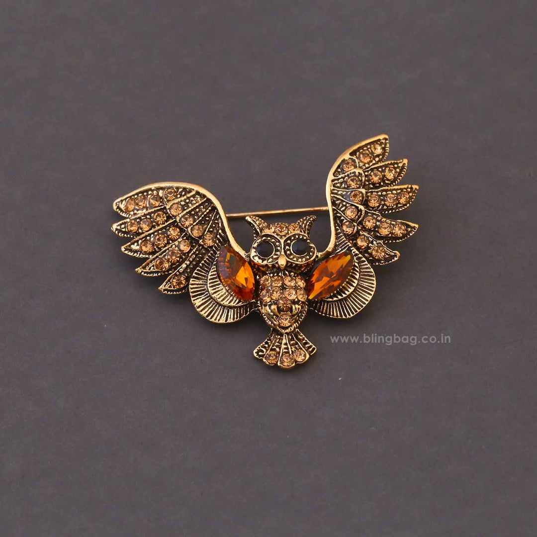 Golden Old Owl Brooch