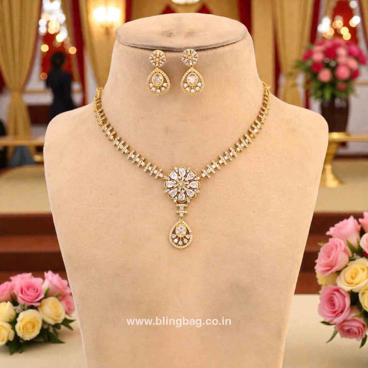 Golden Olisse Victorian Jewellery Set - New Arrival