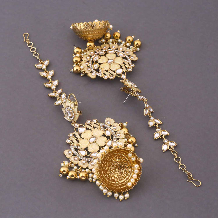 Golden Omvati Sahara Jhumkis