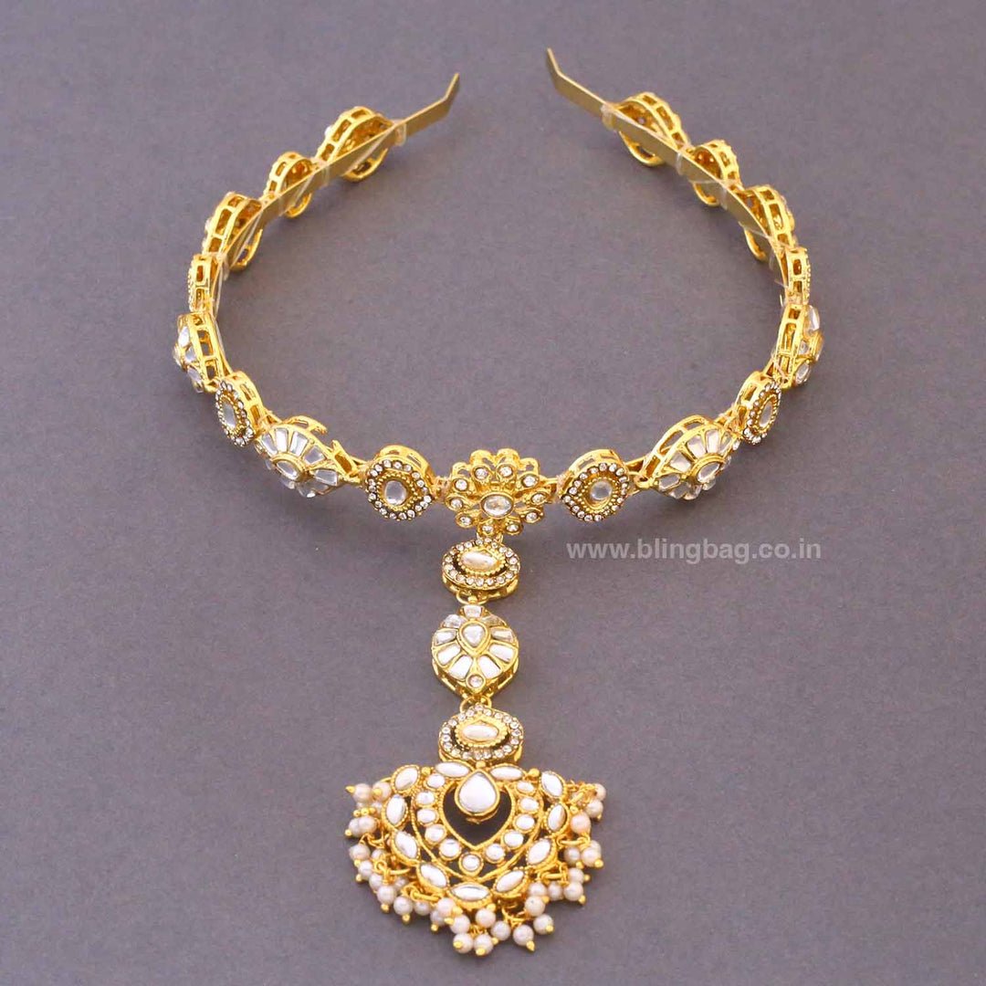 Golden Orhani Hairband With Tikka