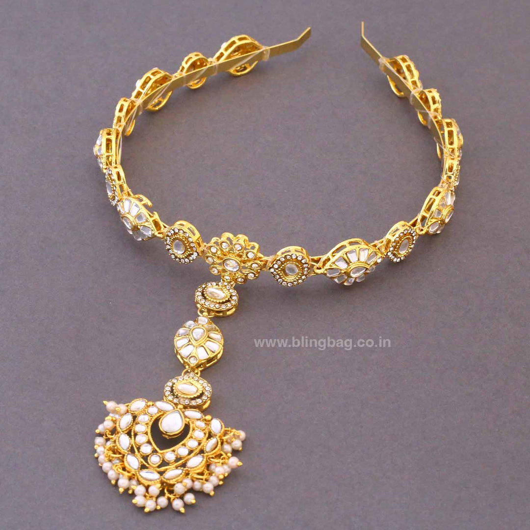 Golden Orhani Hairband With Tikka