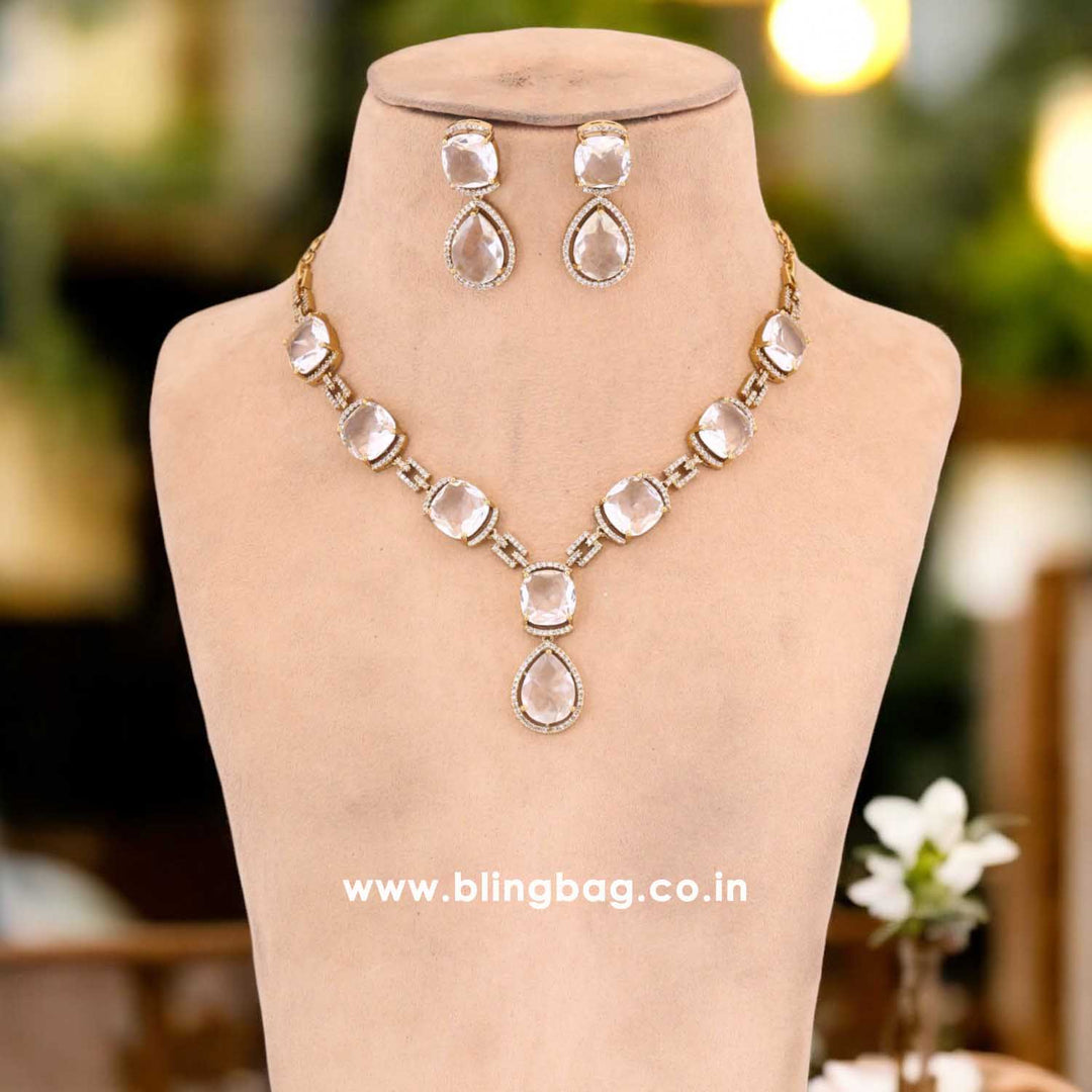 Golden Oriana Victorian Jewellery Set- New Arrival