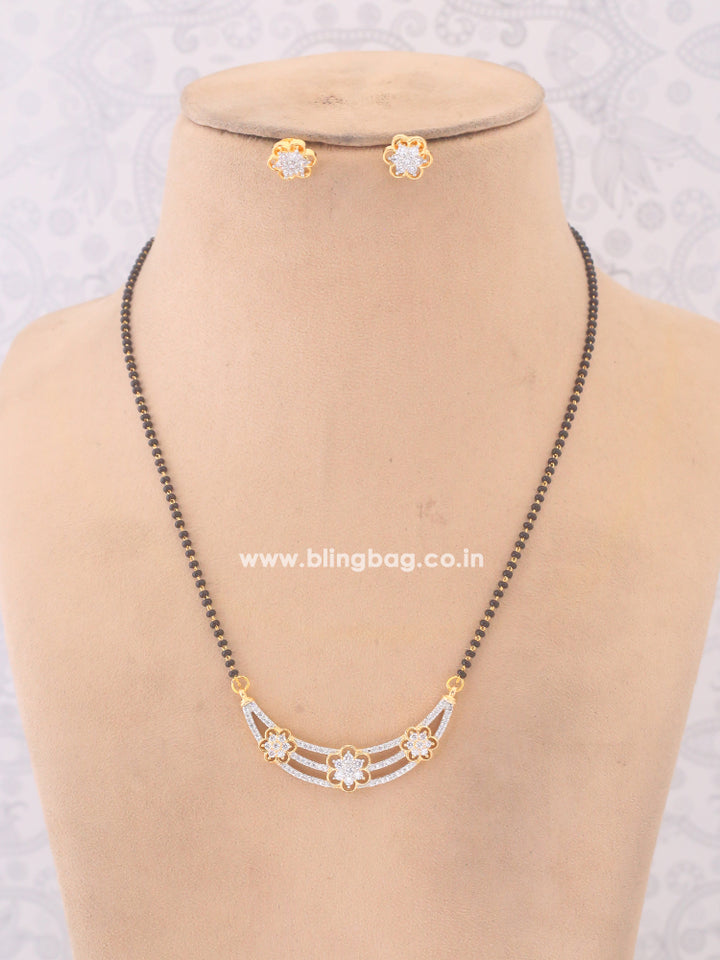 Golden Parmati Mangalsutra Set