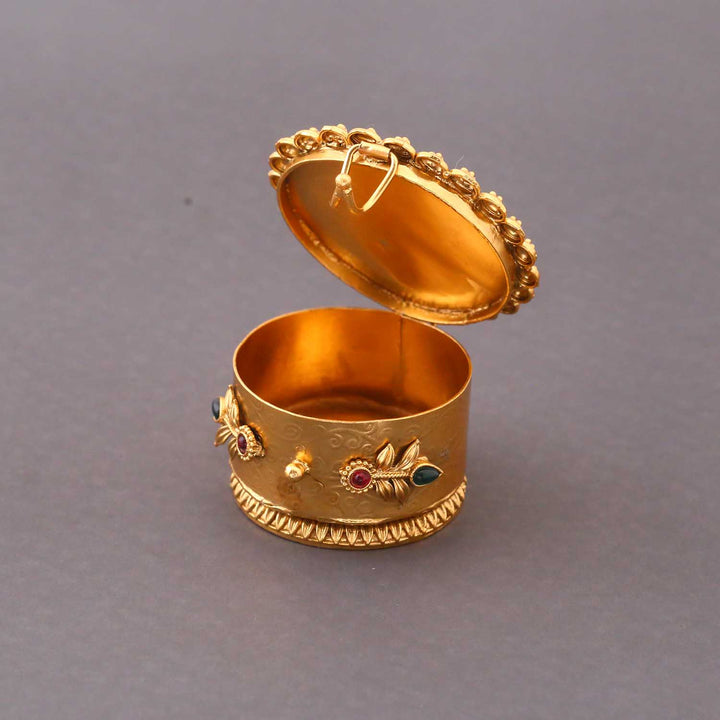 Golden Pavithra Sindoor Dani