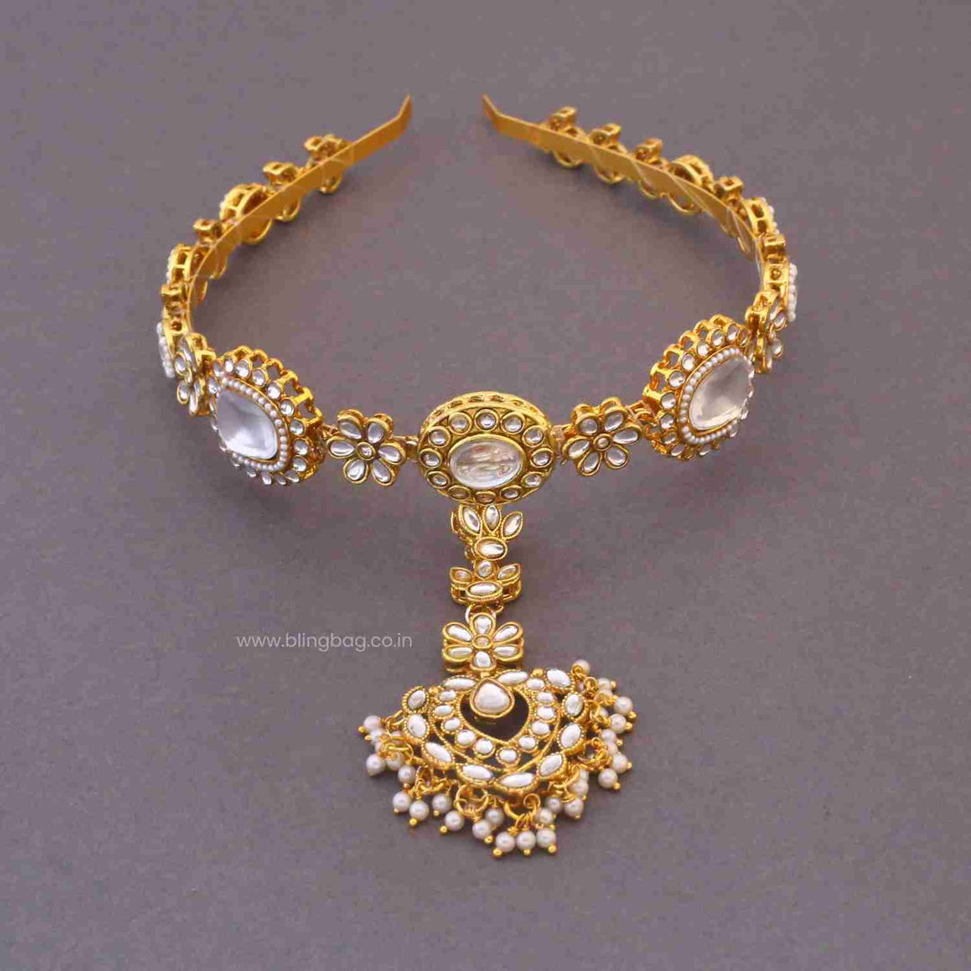 Golden Pihuya Hairband With Tikka