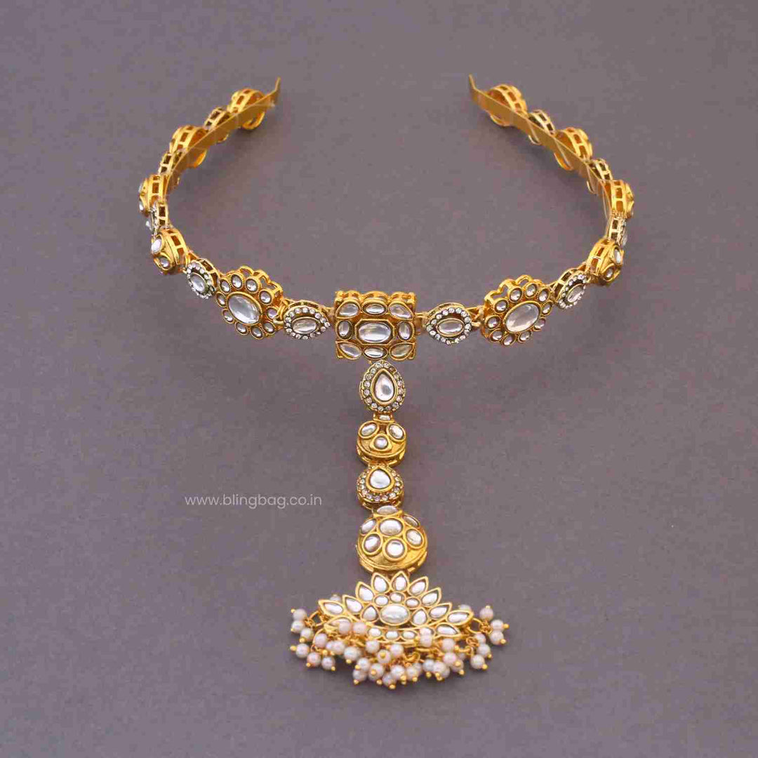 Golden Poojaa Hairband With Tikka