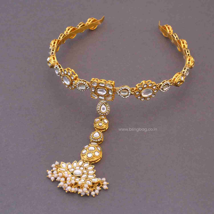 Golden Poojaa Hairband With Tikka