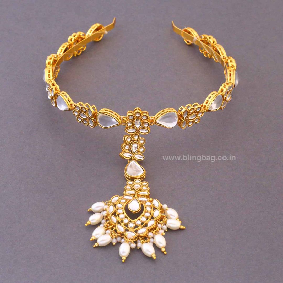 Golden Trishayu Hairband With Tikka