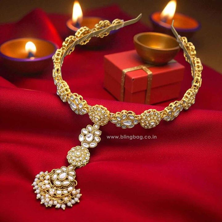 Golden Poorna Hairband With Tikka