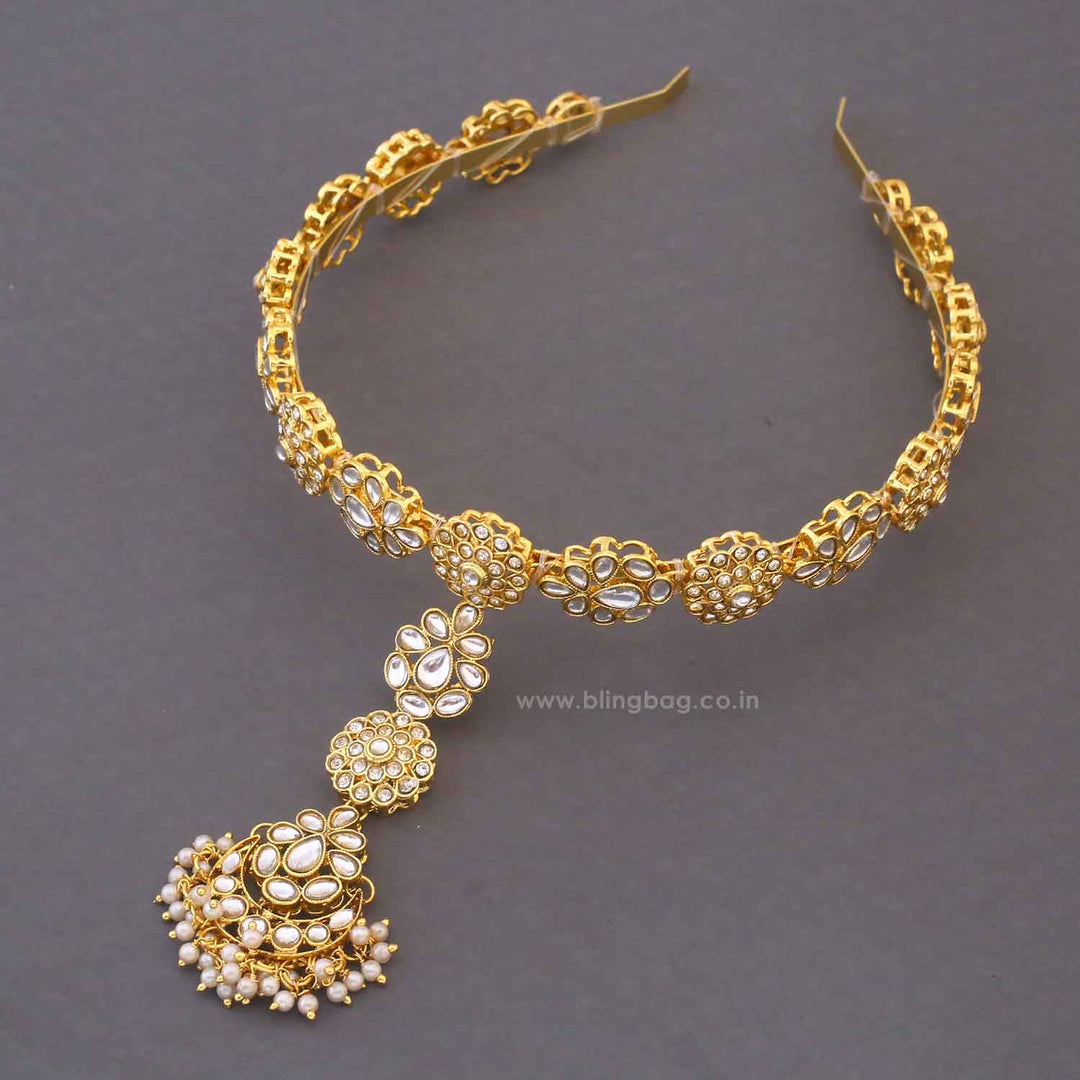 Golden Poorna Hairband With Tikka