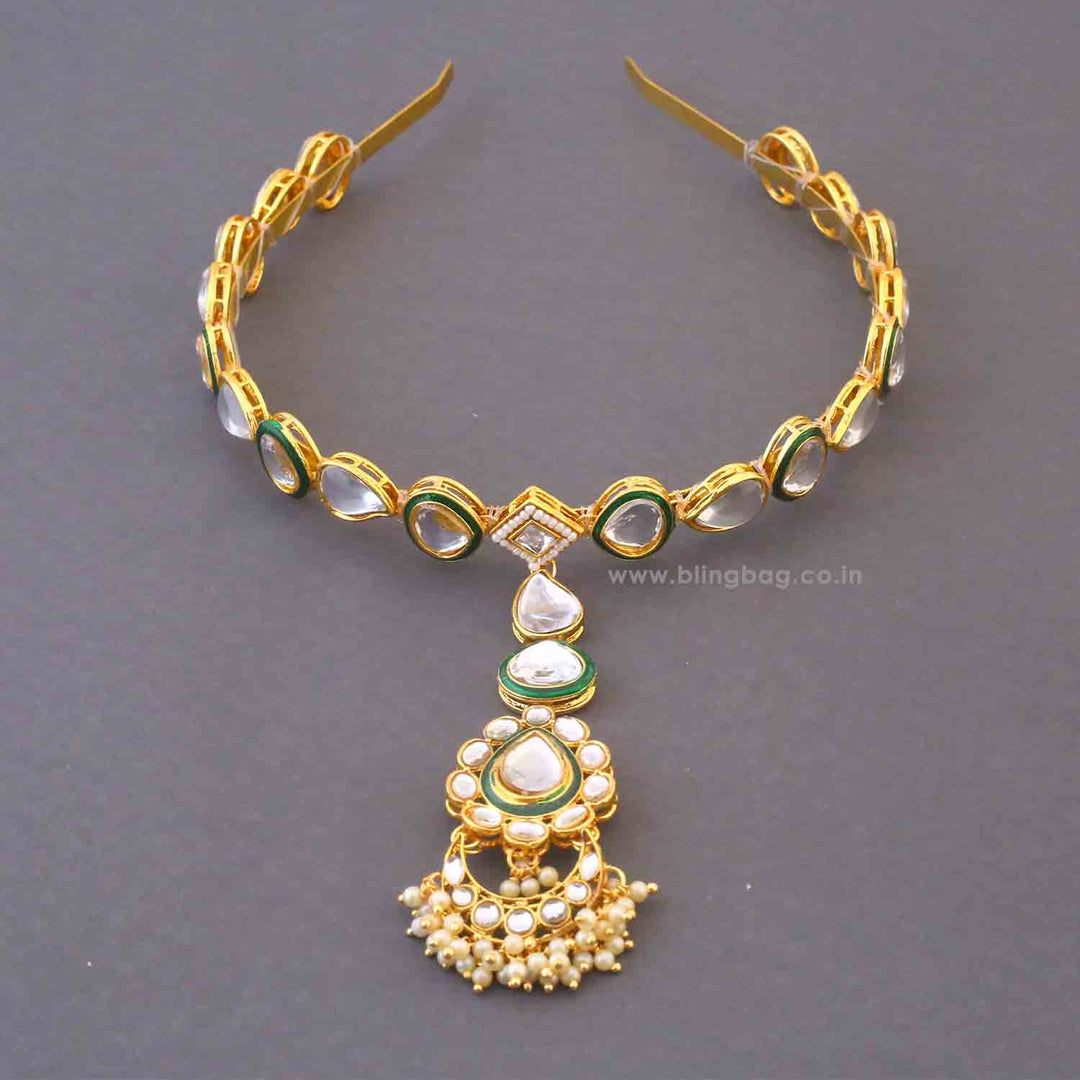 Golden Prachi Hairband With Tikka
