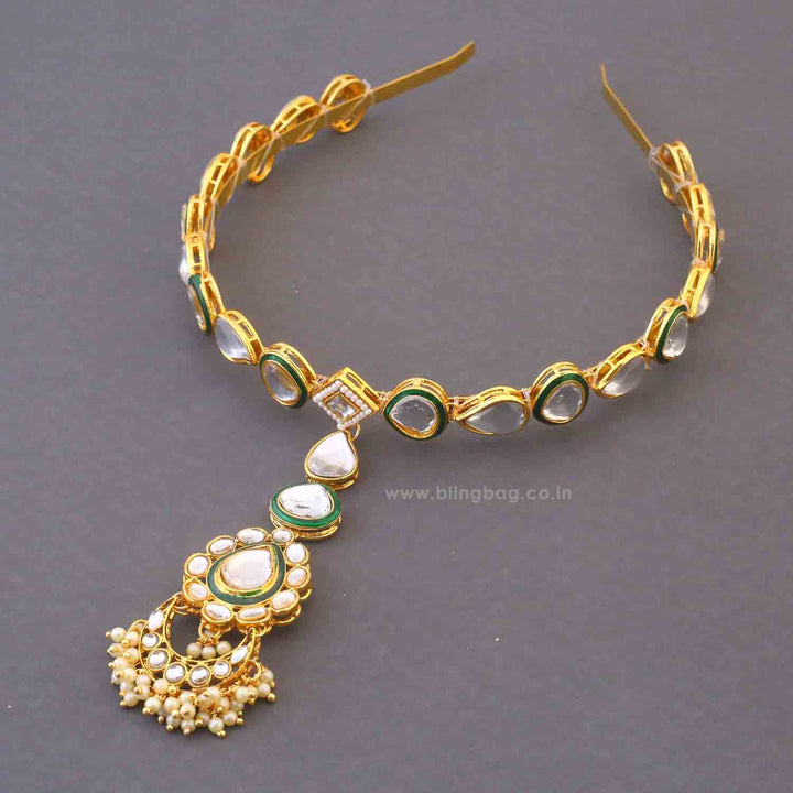 Golden Prachi Hairband With Tikka