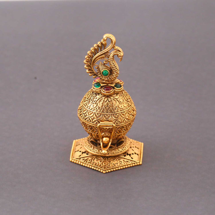 Golden Pragya Sindoor Dani