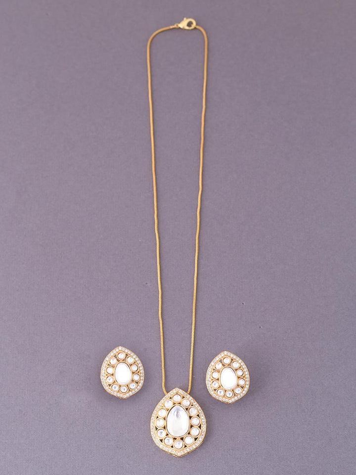Golden Prashansa Zirconia Jewellery Set