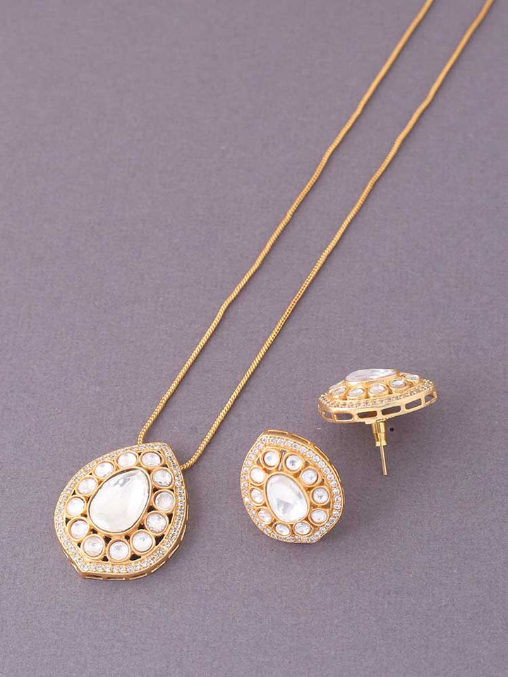 Golden Prashansa Zirconia Jewellery Set