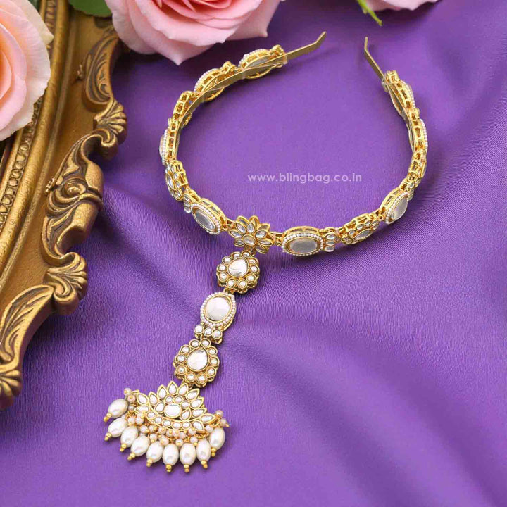 Golden Prerana Hairband With Tikka