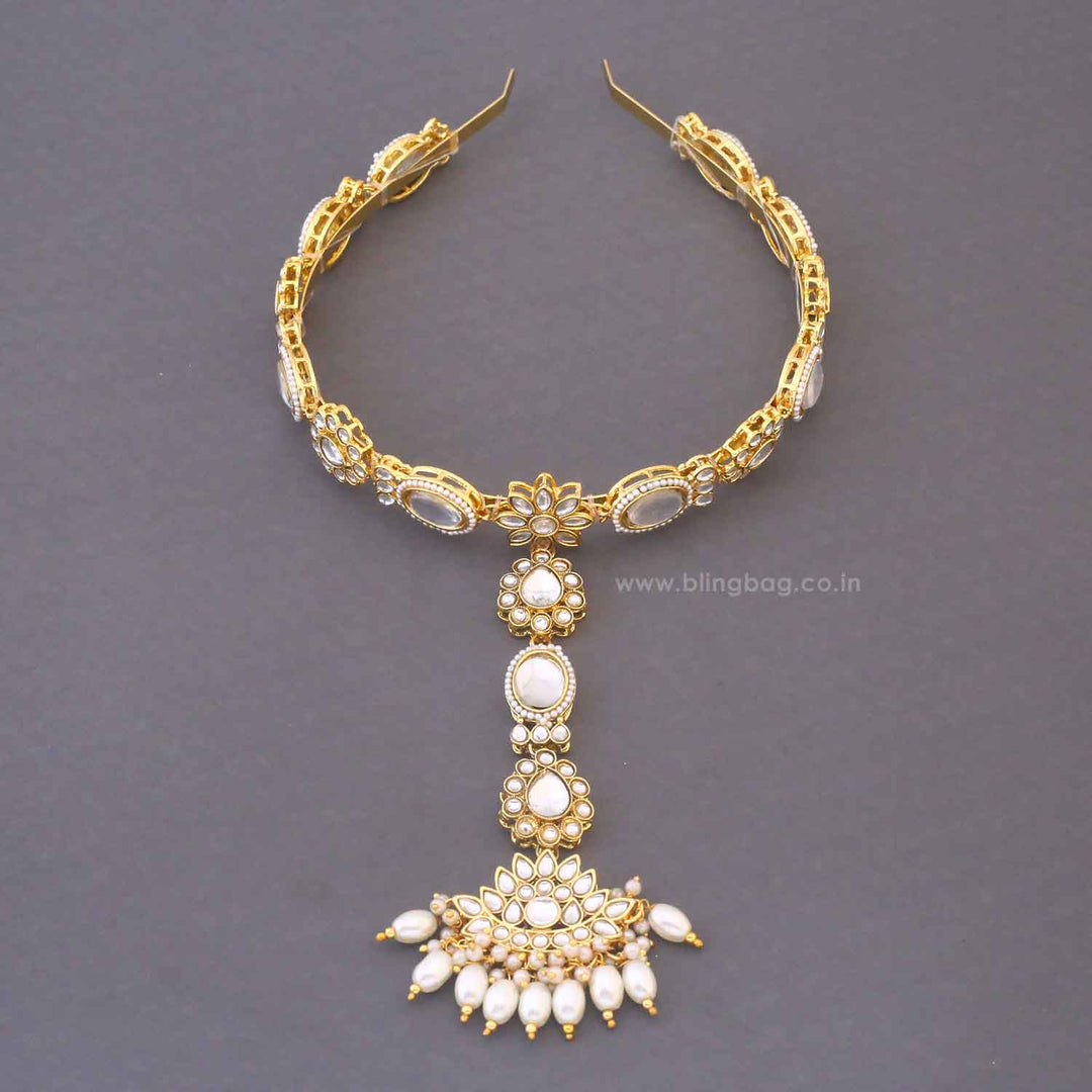 Golden Prerana Hairband With Tikka