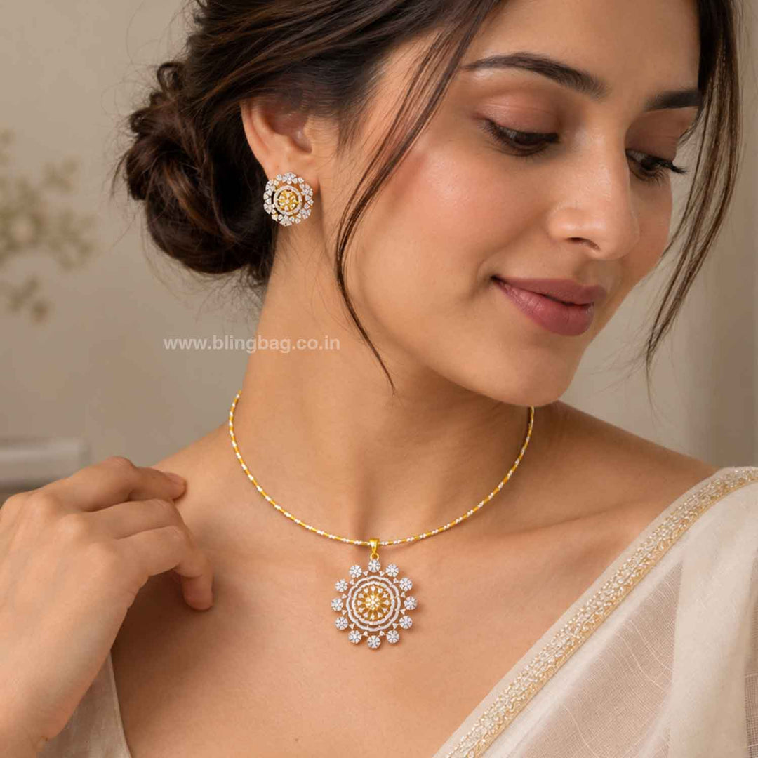 Golden Prisha Pendant Set